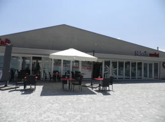 Edelweiss Market Rive Droite