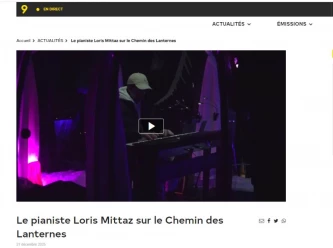 Le pianiste Loris Mittaz sur le Chemin des Lanternes