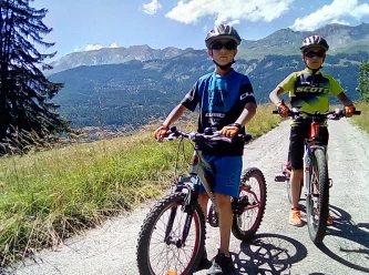 Corso di ciclismo 'all mountain' and 'x-country'