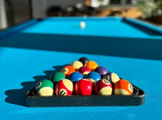 Pool table
