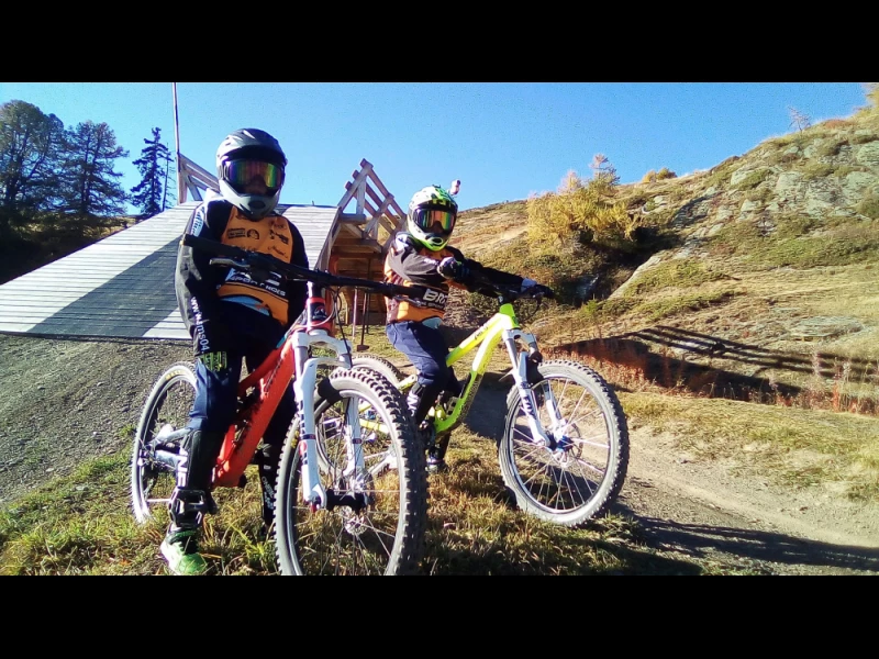 Cours collectifs de v&eacute;lo DH Crans Montana