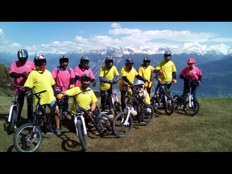 Descente en trottinettes Crans Montana 