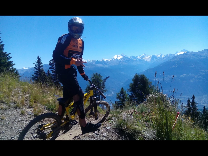 Downhill experiences with SMS Bike School Crans Montana
