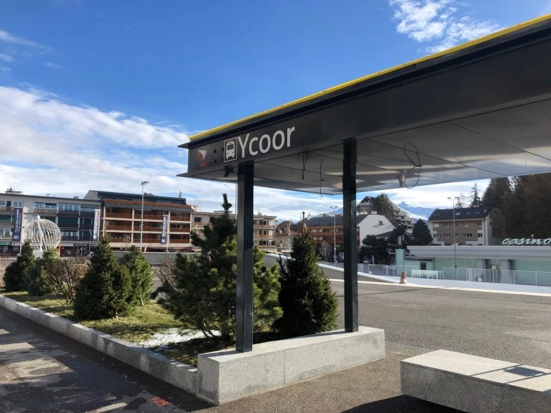 Arr&ecirc;t bus Ycoor